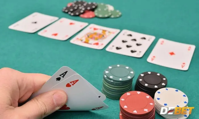 Poker Texas tại cổng game Debet có tỷ lệ trả thưởng siêu hời